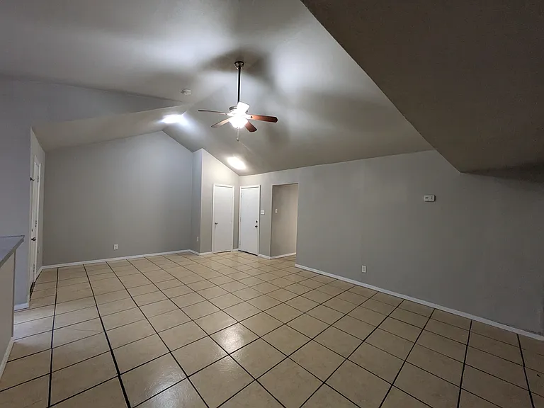 9575 Gonzales Dr — Photo 5