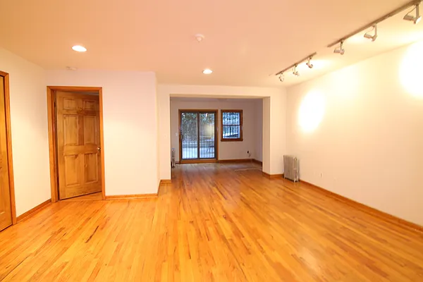 Rented by America Mecca Realty LLC | media 5