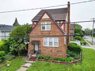 165 Page Rd Road, Valley Stream, NY, 11581