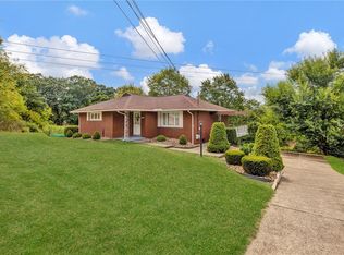 192 Ridgeview Dr, Aliquippa, PA 15001