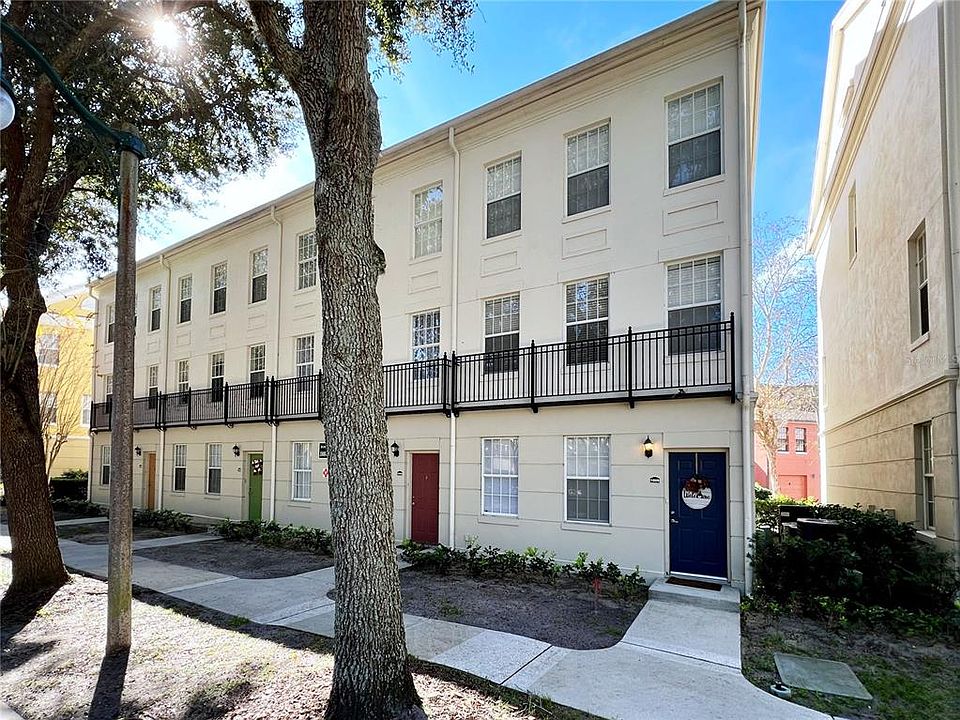 1st image of 1006 SIENA PARK BOULEVARD W