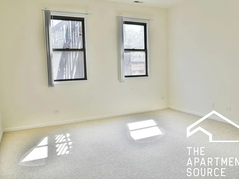 2340 N Milwaukee Ave #2 — Photo 10