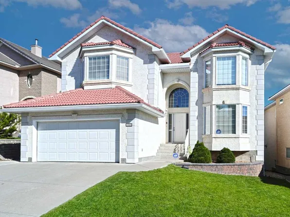 307 SE Hampstead Way NW, Calgary, AB T3A 6E6