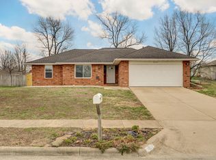 3334 S Sunrise Ave, Springfield, MO 65807