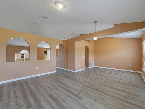 2nd image of 1907 Manatee Dr