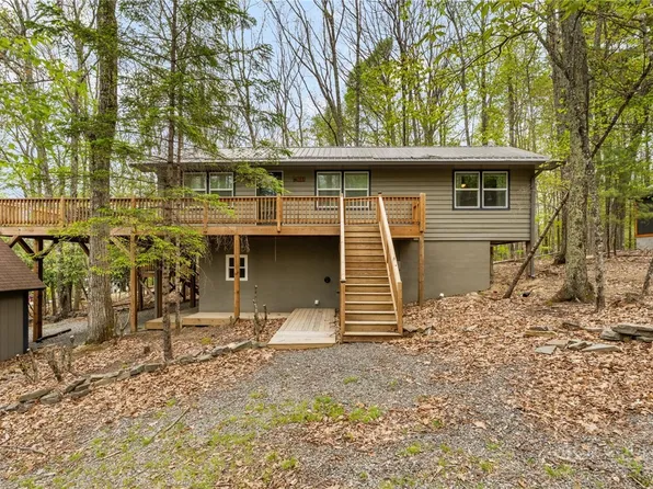 102 Teaberry Trail, Beech Mountain, NC 28604