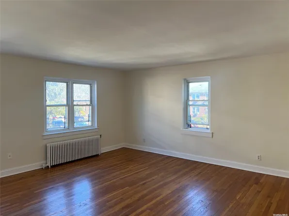 36-30 213 Street #2 A, Bayside, NY 11361