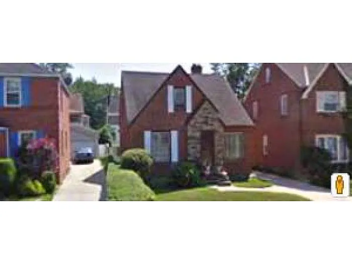 3614 Grosvenor Rd photo 1