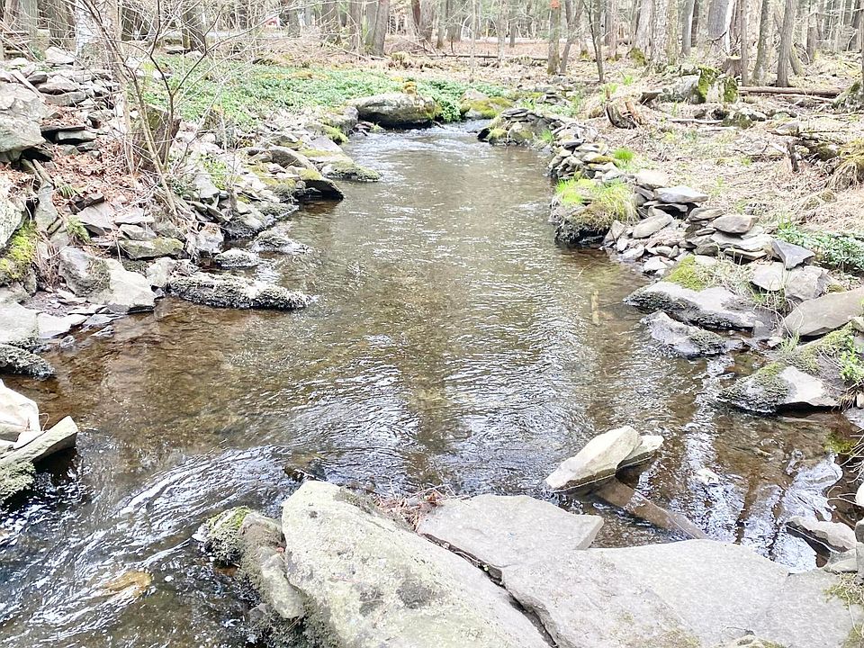 894 Marshalls Creek Rd, East Stroudsburg, PA 18302 Zillow