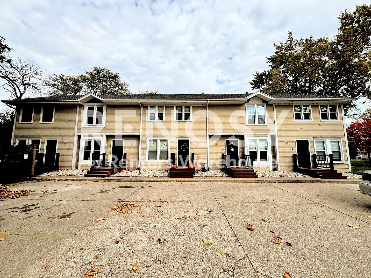 Lovely 2 bedroom Townhome for Rent — Photo 3
