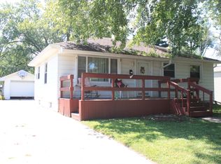 815 W 19th St, Sterling, IL 61081