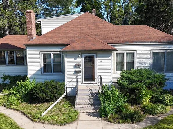 1749 1st St SW, Rochester, MN 55902