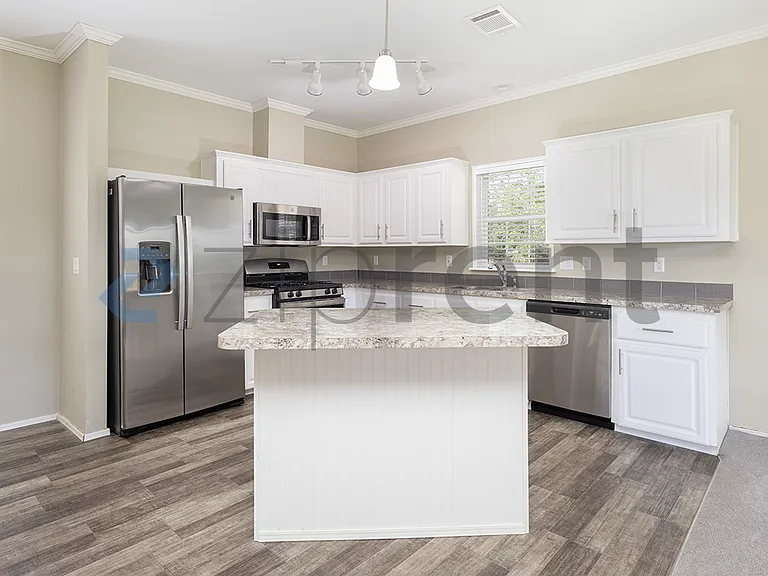8055 Hoboh Ln — Photo 5