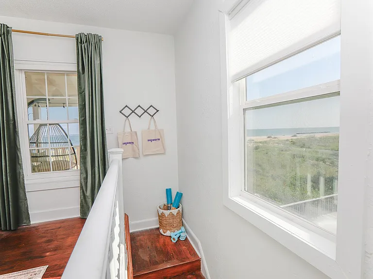 1282 W Ocean View Ave #UP — Photo 10