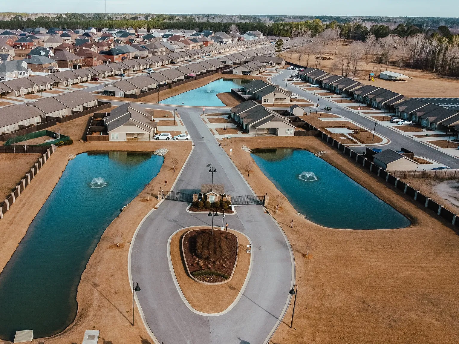 Chandler Pointe Townhomes — Photo 2
