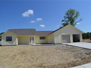 9129 Longbrook Dr, North Ridgeville, OH 44039