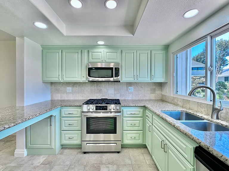 9 Serena Ct — Photo 6