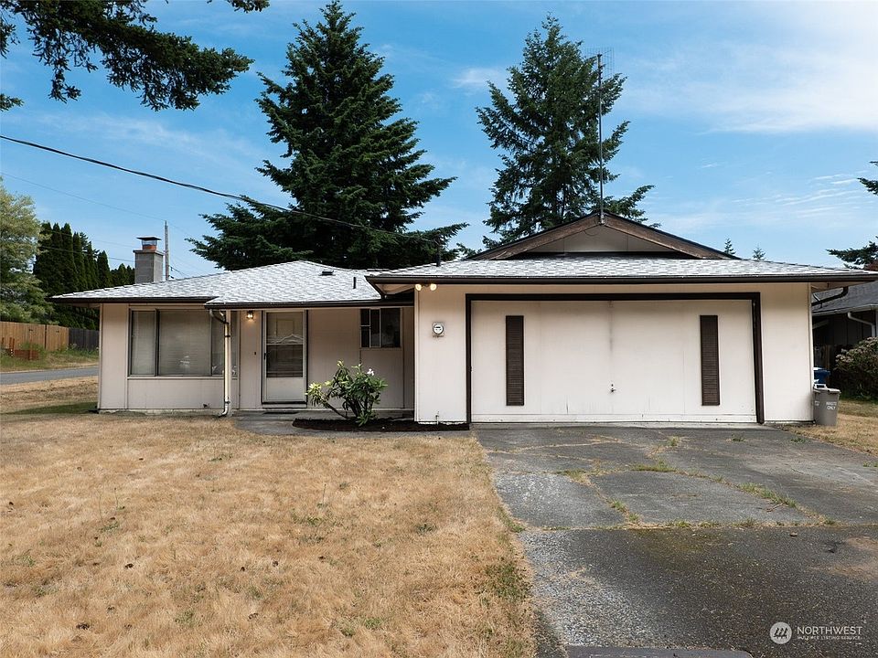 1st image of 20702 104th Pl SE