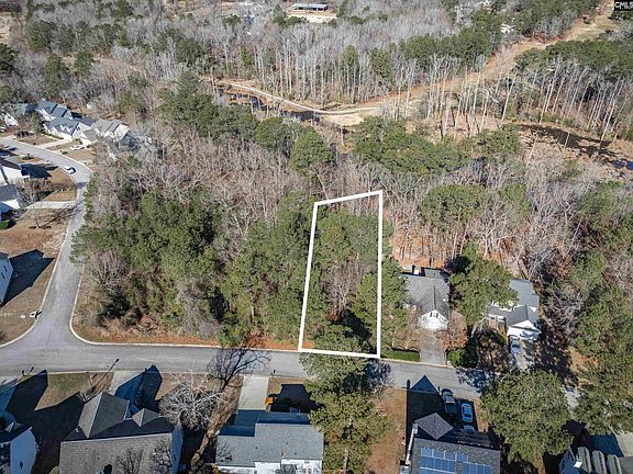 5th image of 220 Waterville Dr