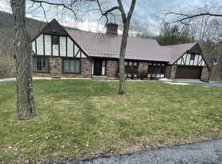 406 Oakridge Rd, Lewistown, PA 17044
