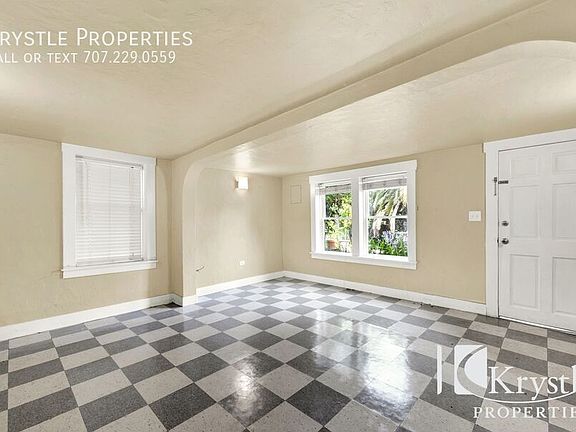 3rd image of 733 Carolina St #A