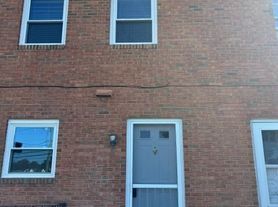 160 Westview St, Dayton, VA