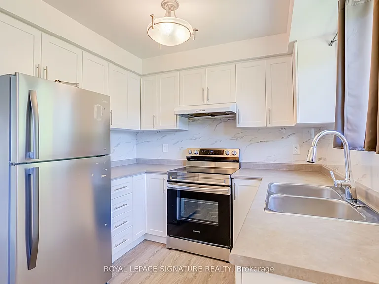 141 Oakmeadow Blvd #MAIN — Photo 13