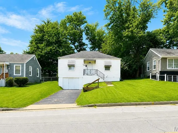 9934 Lackland Rd, Saint Louis, MO 63114