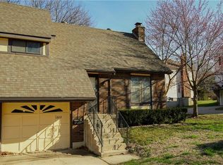 1322 W 24th St S, Independence, MO 64052