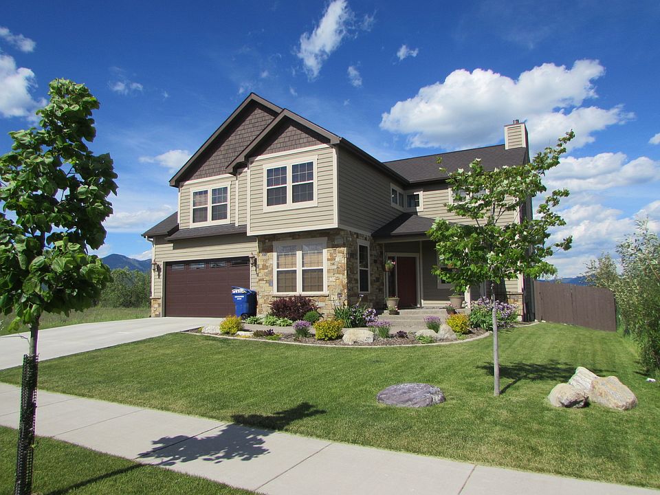 1st image of 215 Vista Dr