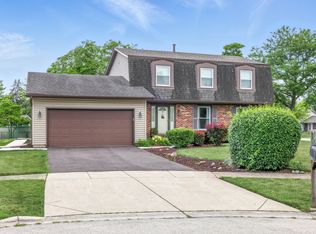 1021 Mobile Cir, Elk Grove Village, IL 60007