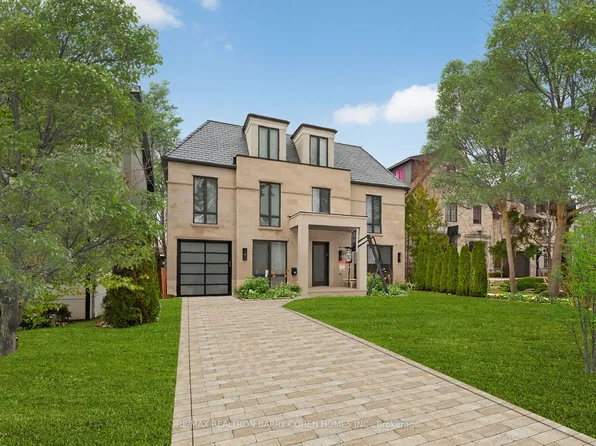 4 Forest Wood, Toronto, ON M5N 2V6