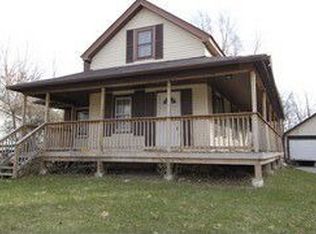 815 Indiana Ave, St Charles, IL 60174