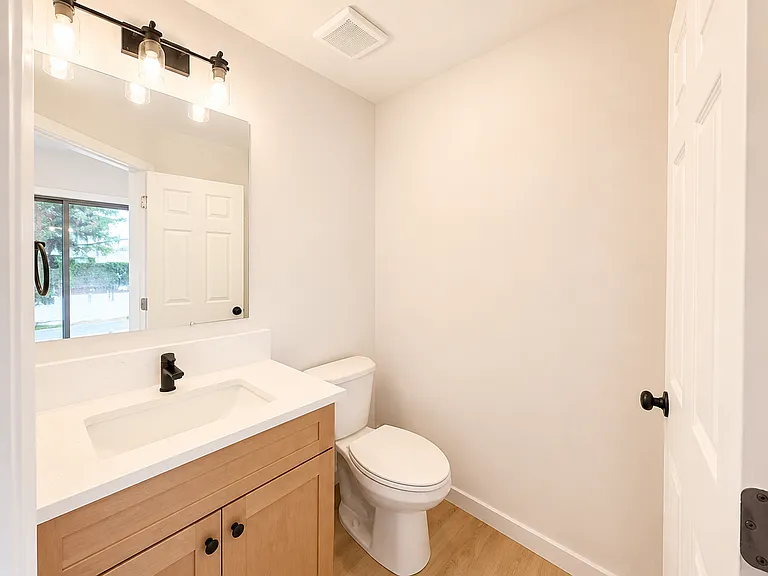 3215 W 7th Ave — Photo 9