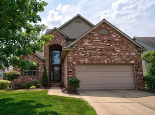13070 Harbor Landings Dr, Fenton, MI 48430