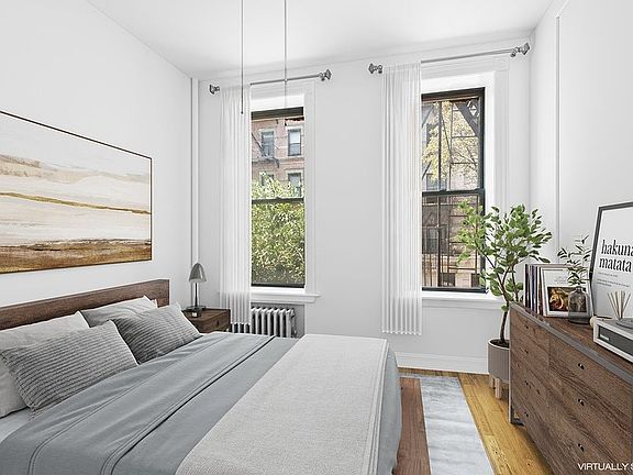 4th image of 249 E 7th St APT 6