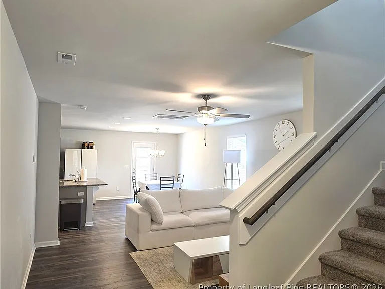 233 Chinook Ln — Photo 5