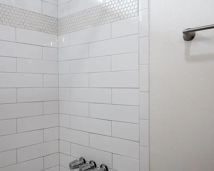 226 E Elmwood Ave — Photo 13
