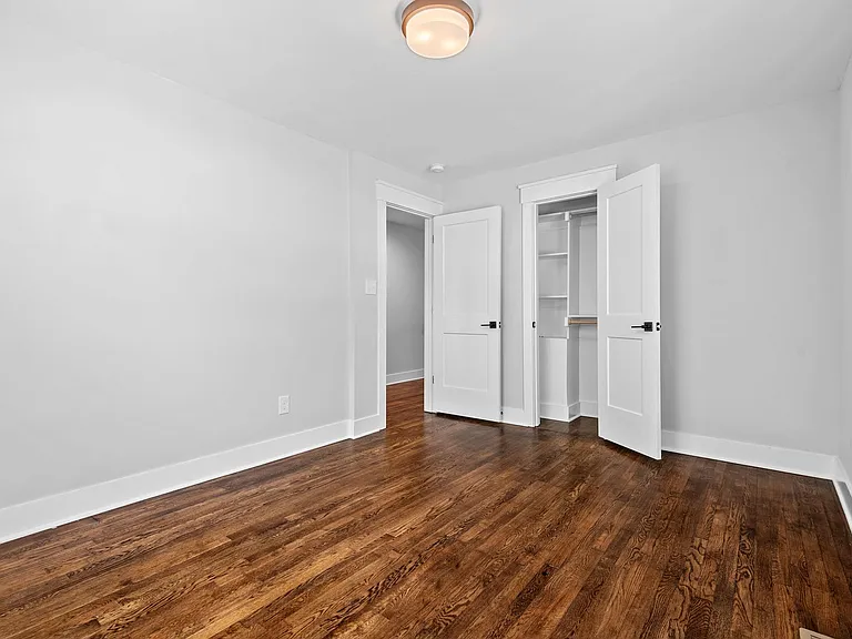 2104 Nelson St — Photo 18