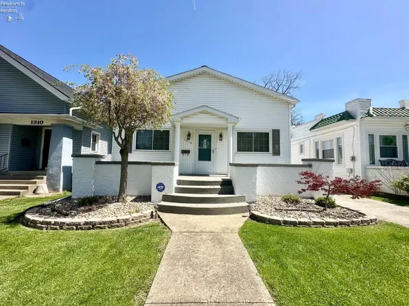 1314 Waverly Rd, Sandusky, OH 44870