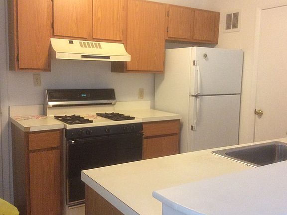 5th image of 114 Waldorf Pl