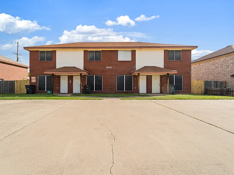 3805 Woodrow Dr #C — Photo 1