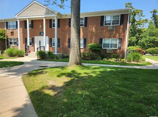 342 Lakeland Ave APT 9H, Sayville, NY 11782