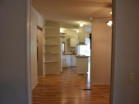 5th image of 7585 Stemley Rd