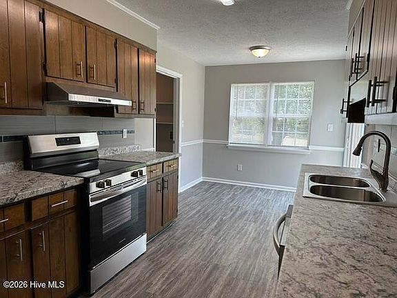 5th image of 2604 Carrington Drive
