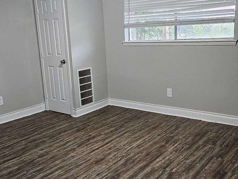 5609 Leeland St — Photo 7