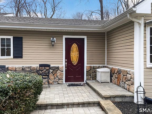 3rd image of 308 Cherry Brook Road