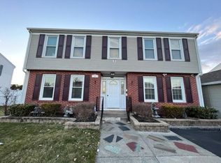 35 N East St FLOOR 2, Holyoke, MA 01040