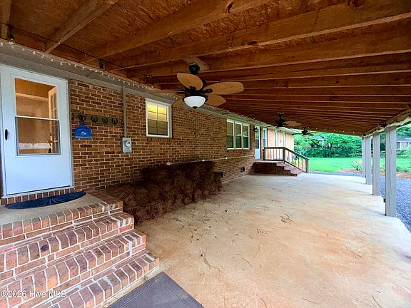 4th image of 704 Highland Drive