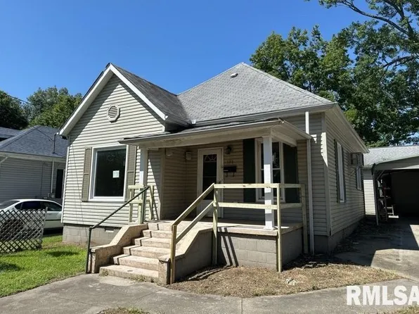 105 S Shaw St, Harrisburg, IL 62946